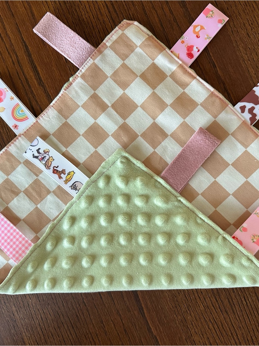 Soft Tag Blanket for babies - Pastel Pink & Light Green